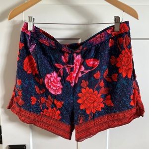 Anthropologie ett:twa floral shorts medium